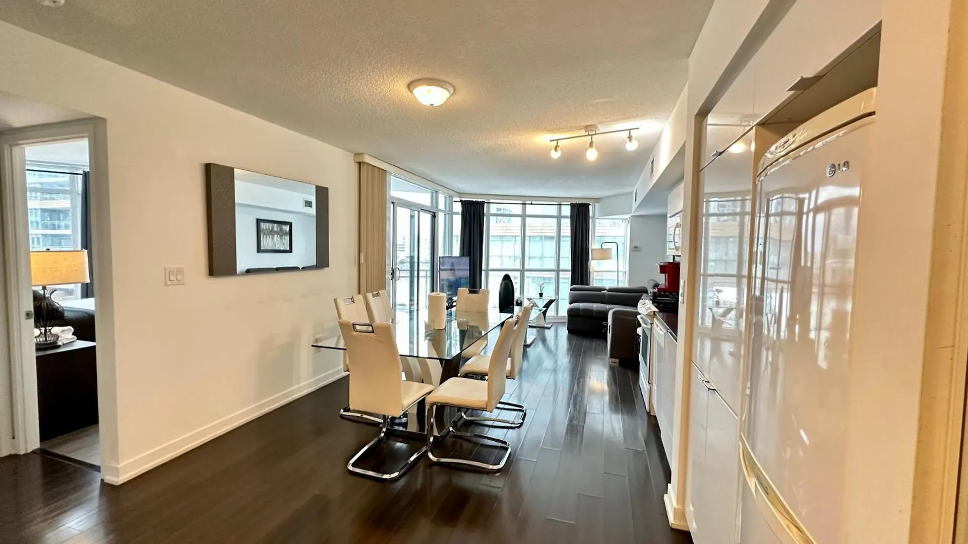 Apartment City Lake 2 Storey Condo Toronto