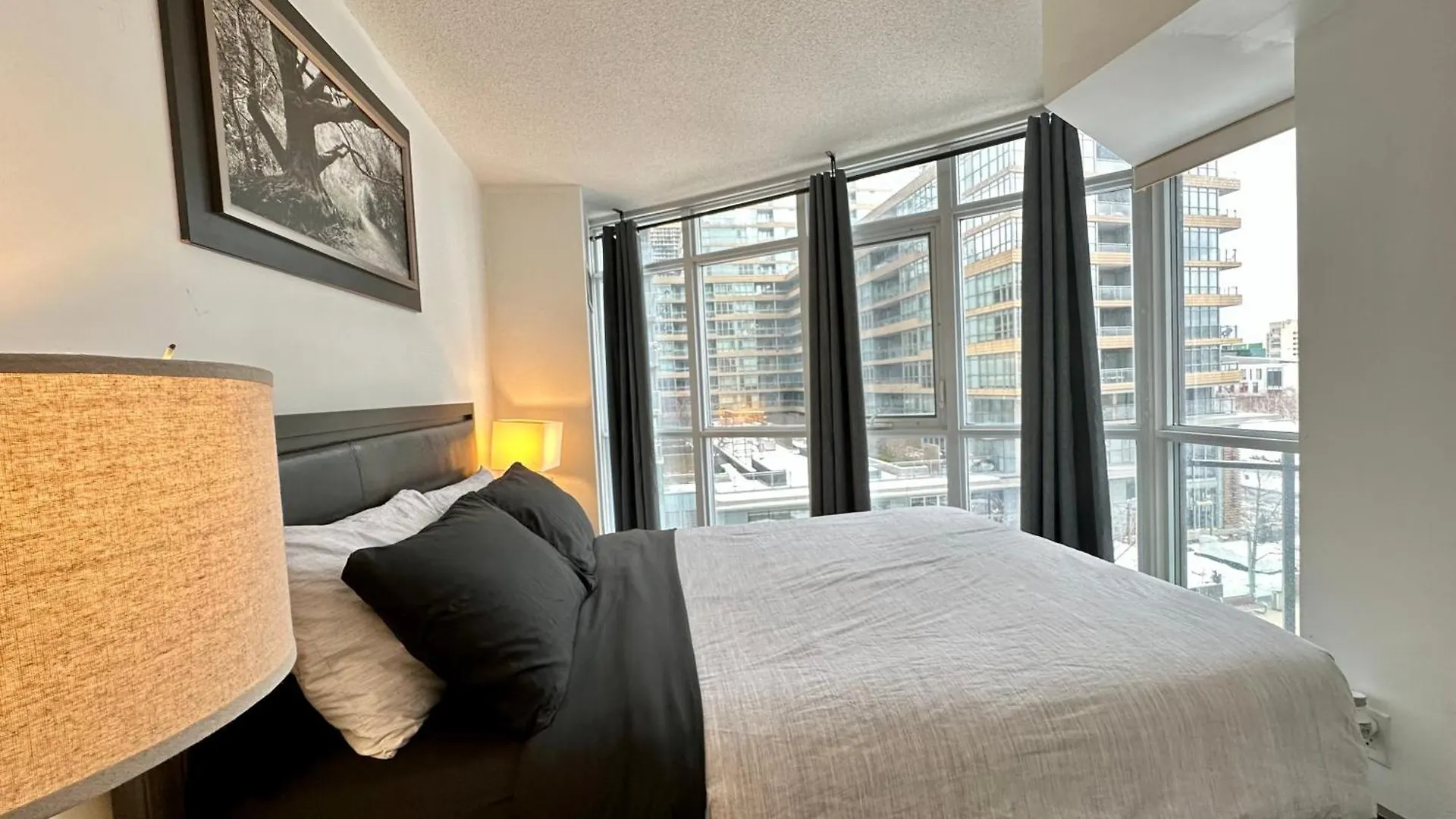Apartment City Lake 2 Storey Condo Toronto